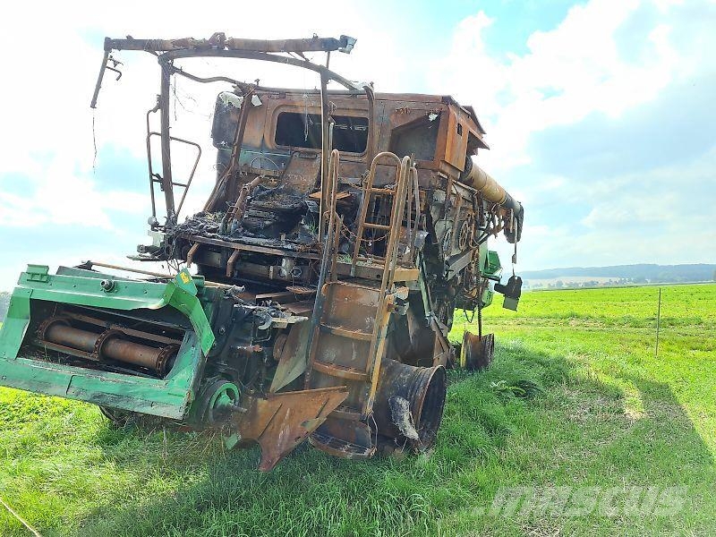 John Deere T560 HM Combine harvesters