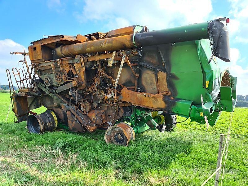 John Deere T560 HM Combine harvesters