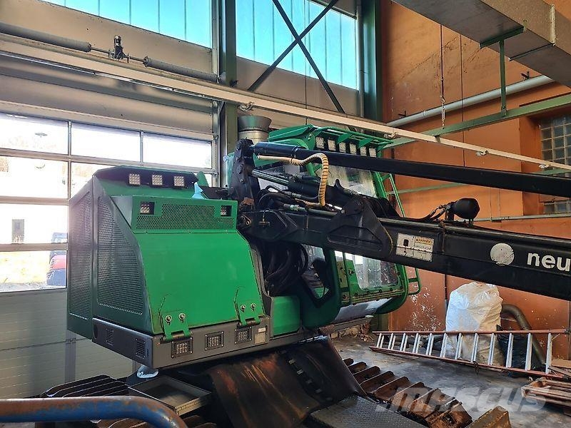 Neuson 132 HVT Harvester