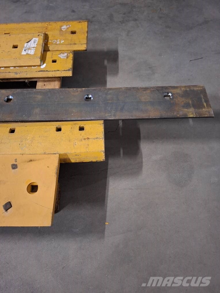 JCB Blades We have a wide selection in stock Peiliai