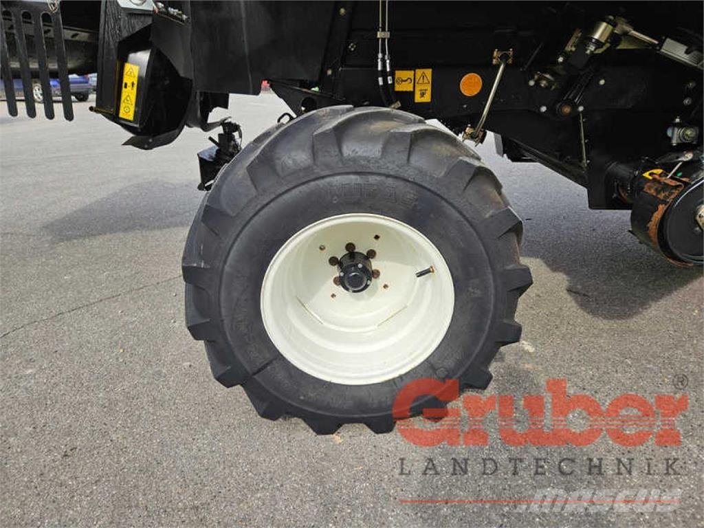 New Holland TC 5.80 Mietitrebbiatrici