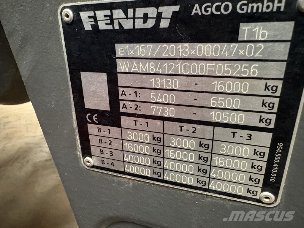 Fendt 826 VARIO PROFI + Traktorid