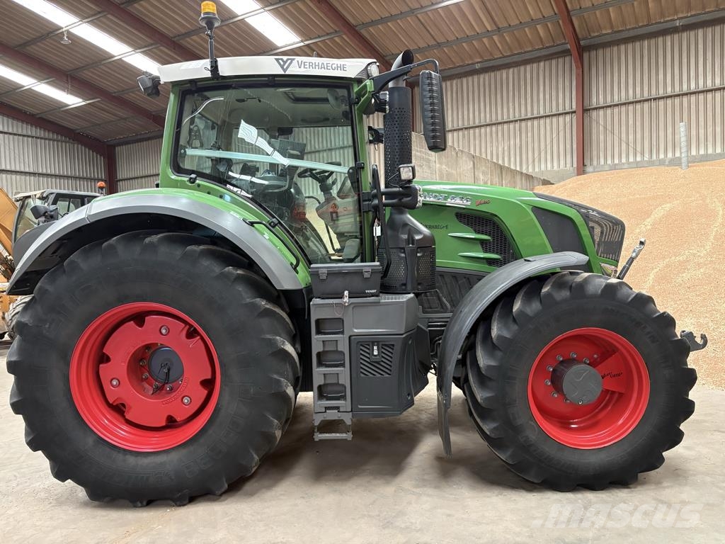 Fendt 826 VARIO PROFI + Traktorer
