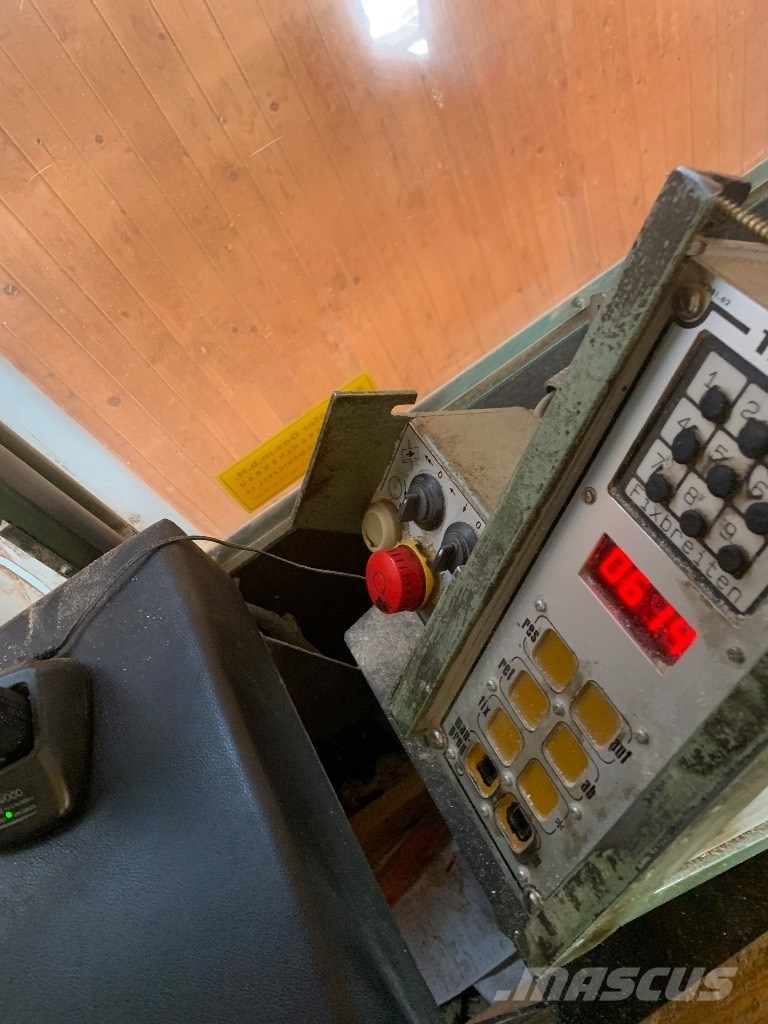 PAUL S900 Pilane