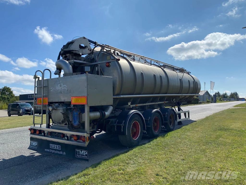 VM Tarm 3 akslet gylletrailer Tank prikolice