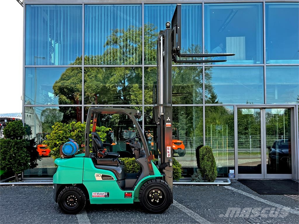 Mitsubishi FG30N Plinski viljuškari