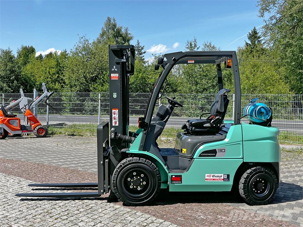 Mitsubishi FG30N Gāzes autoiekrāvēji (LPG)