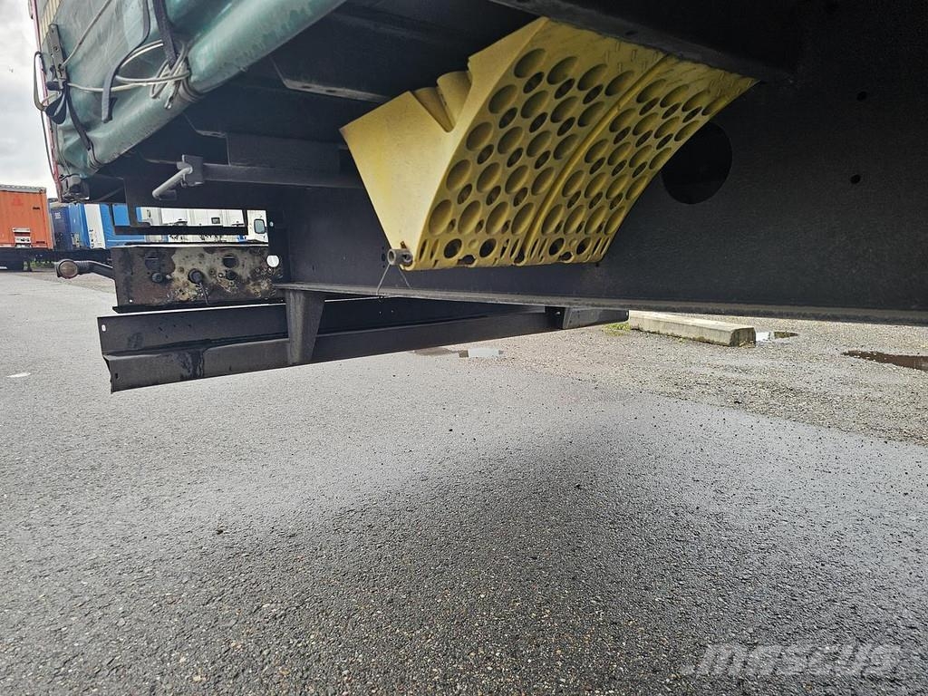 Kögel SN 24 -SLIDING ROOF- COIL - SAF DISC. Semirremolques de caja de lona