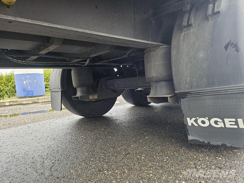 Kögel SN 24 -SLIDING ROOF- COIL - SAF DISC. Semirremolques de caja de lona