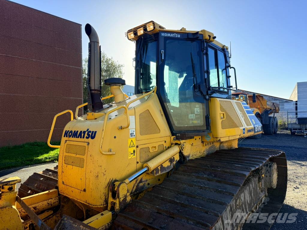 Komatsu D 61 PX-23 Buldožeri guseničari