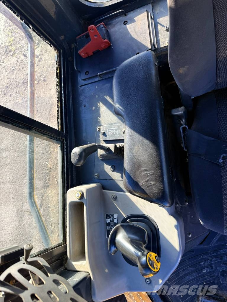 Komatsu D 61 PX-23 Buldožeri guseničari