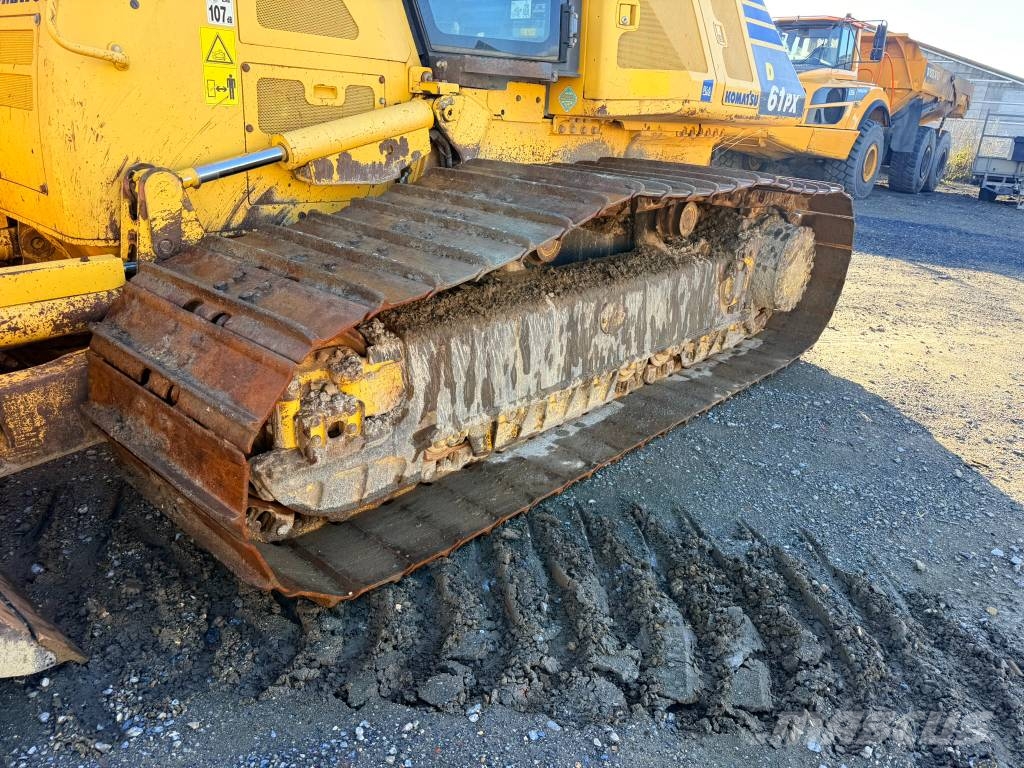 Komatsu D 61 PX-23 Buldožeri guseničari