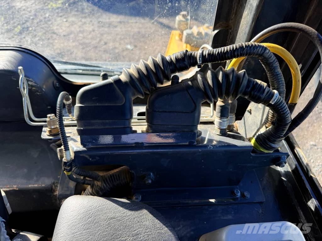 Komatsu D 61 PX-23 Buldožeri guseničari