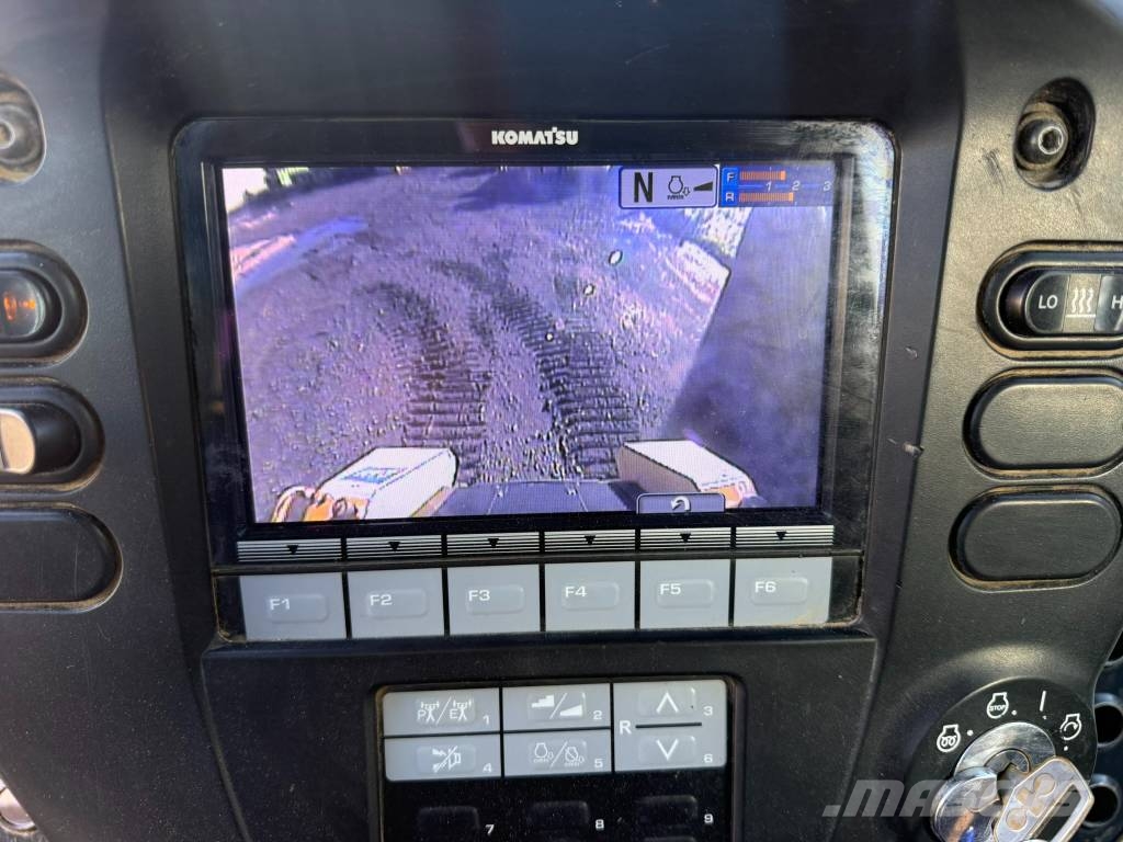 Komatsu D 61 PX-23 Buldožeri guseničari