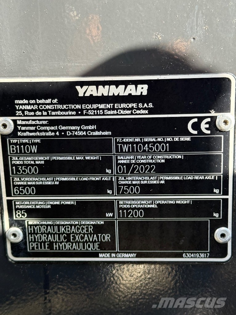 Yanmar B 110 W حفارات بعجل