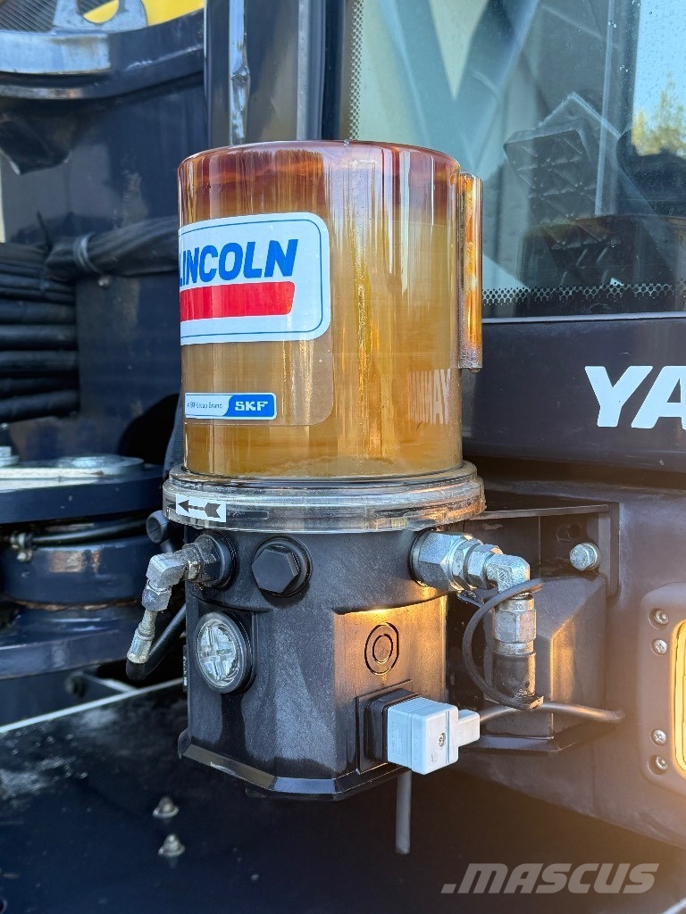 Yanmar B 110 W حفارات بعجل