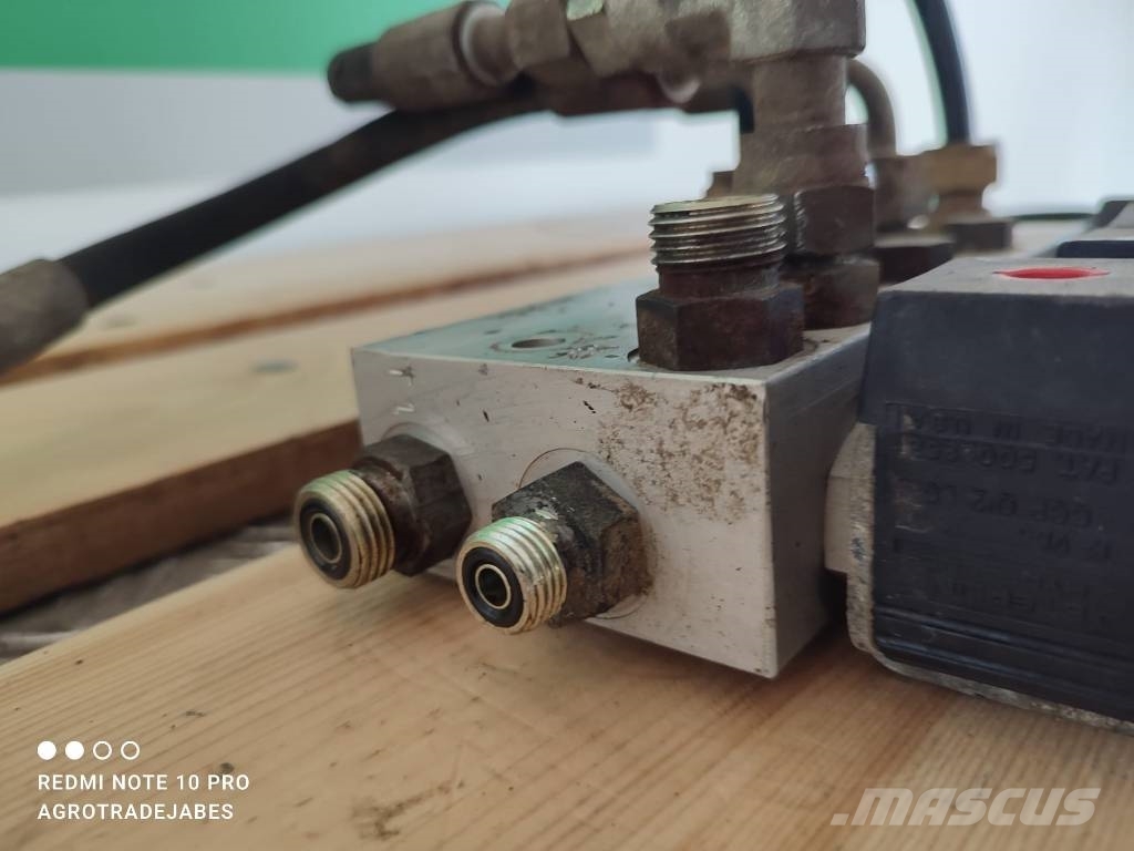 CAT 8F4526B Cat TH 62 Hydraulic Valve Hydraulik