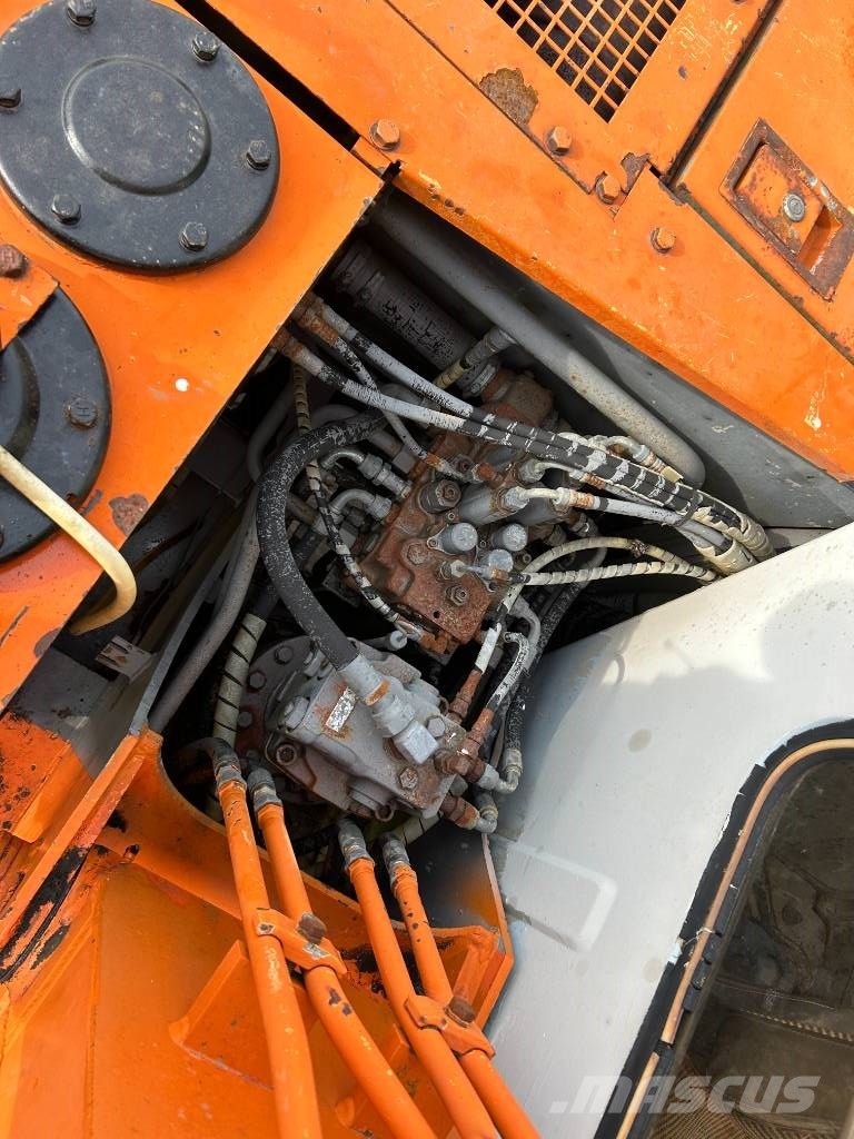 Hitachi EX 60 حفارات صغيرة أقل من 7 طن (حفارات صغيرة)