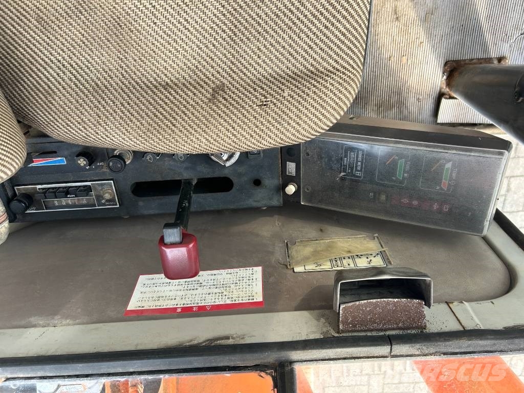 Hitachi EX 60 حفارات صغيرة أقل من 7 طن (حفارات صغيرة)