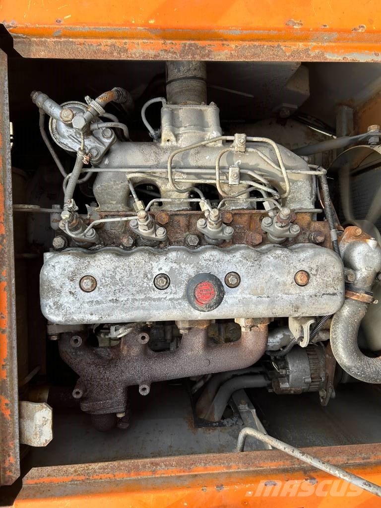 Hitachi EX 60 حفارات صغيرة أقل من 7 طن (حفارات صغيرة)