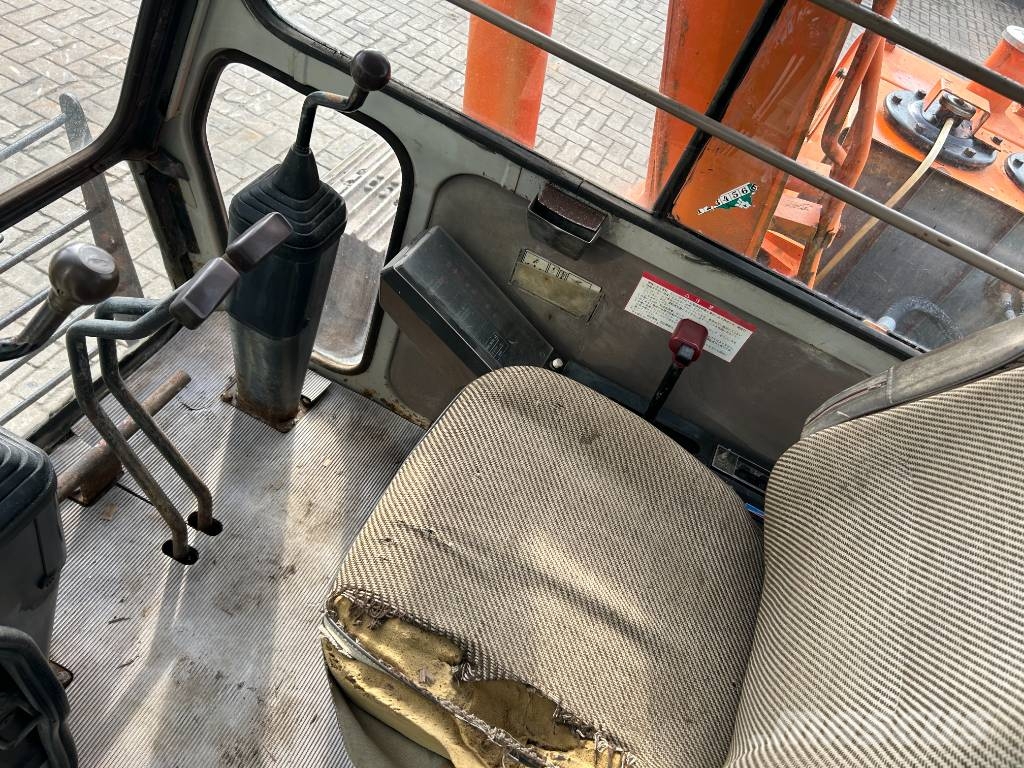 Hitachi EX 60 حفارات صغيرة أقل من 7 طن (حفارات صغيرة)