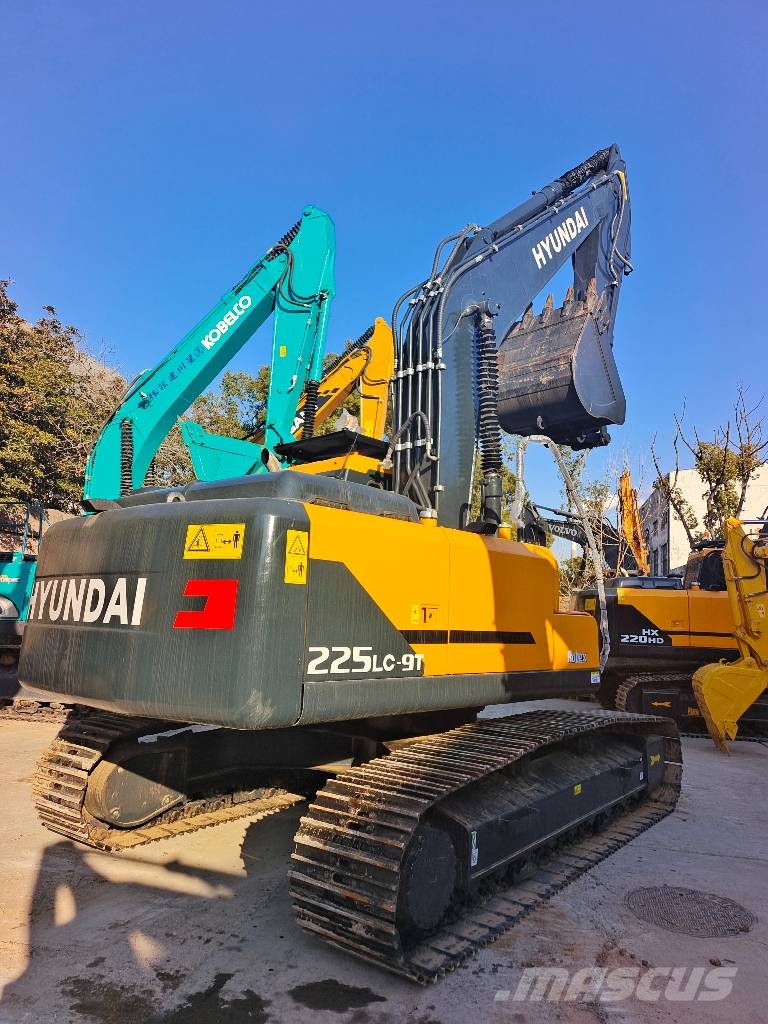 Hyundai 225LC-9T made in Korea Гусеничні екскаватори