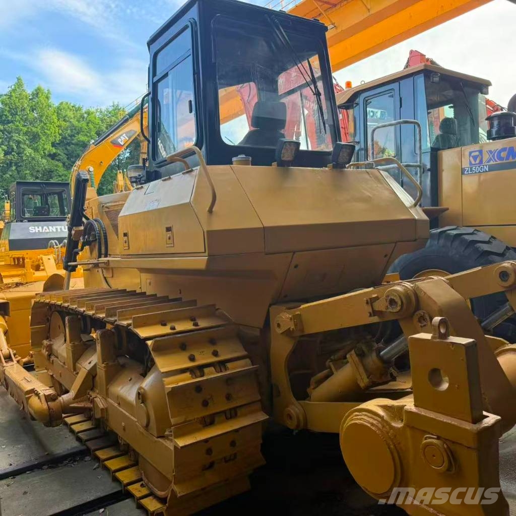 CAT D7G Kāpurķēžu buldozeri
