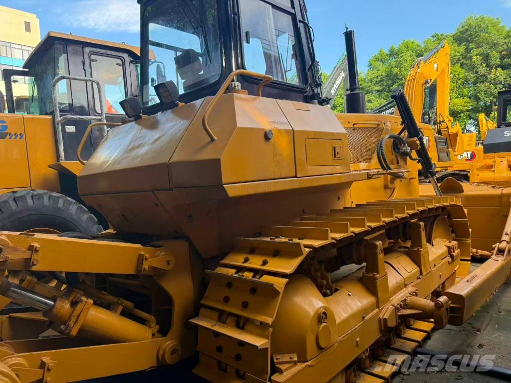 CAT D7G Kāpurķēžu buldozeri