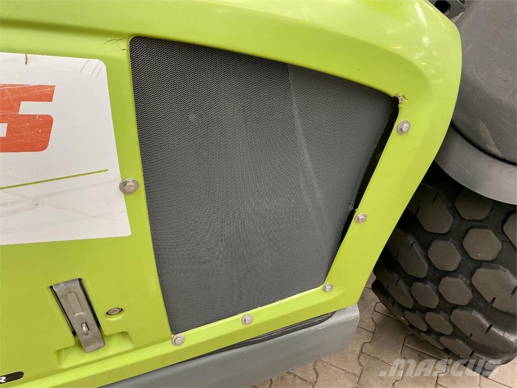CLAAS Scorpion 6030 Varipower مناولات متداخلة