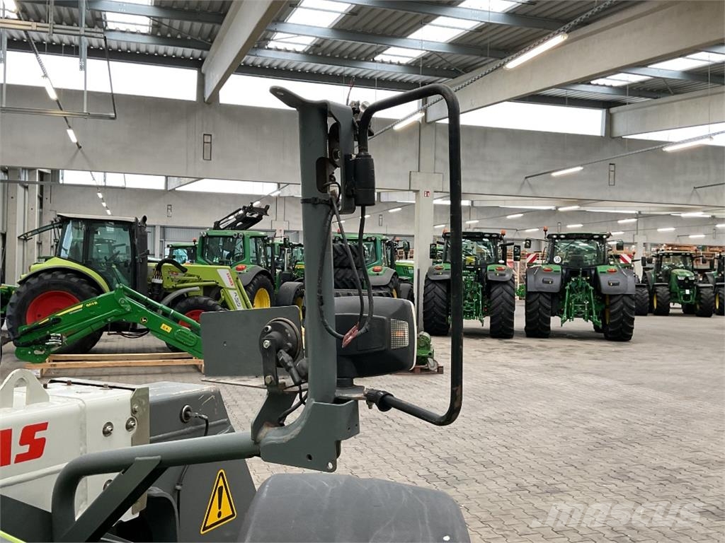 CLAAS Scorpion 6030 Varipower مناولات متداخلة