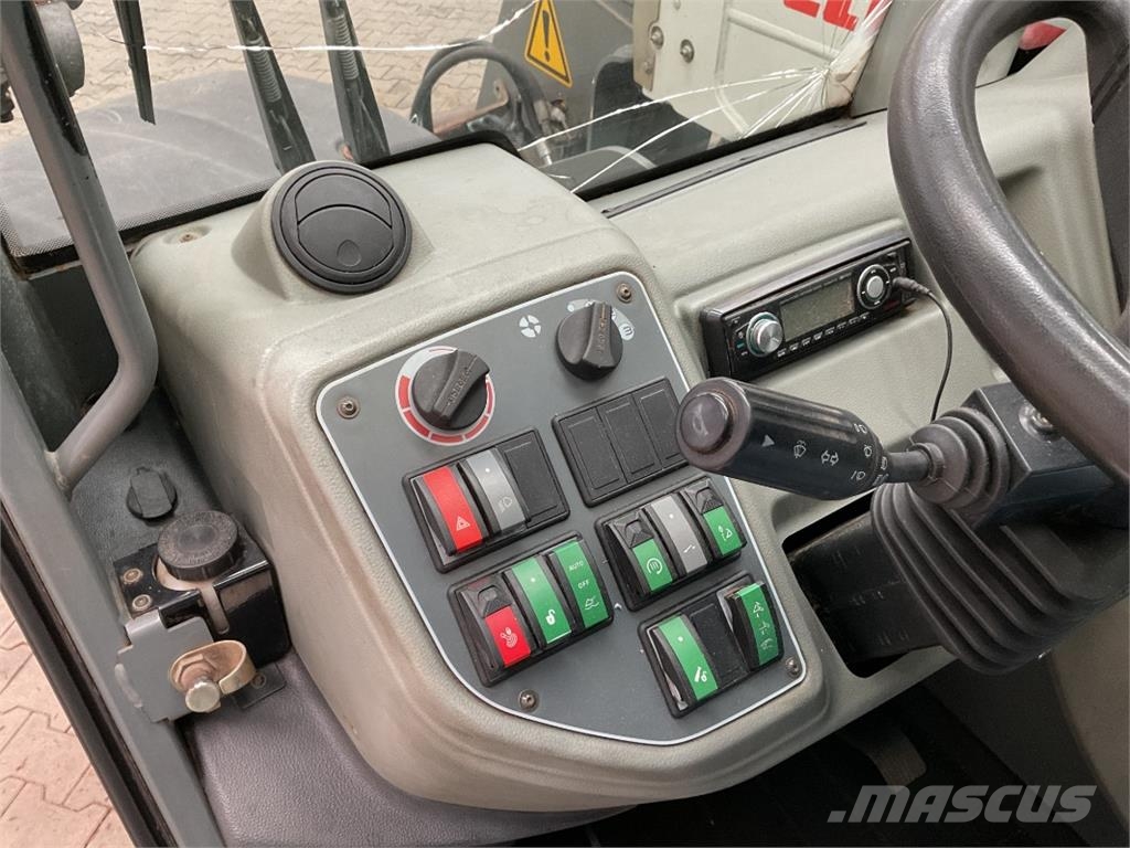 CLAAS Scorpion 6030 Varipower مناولات متداخلة