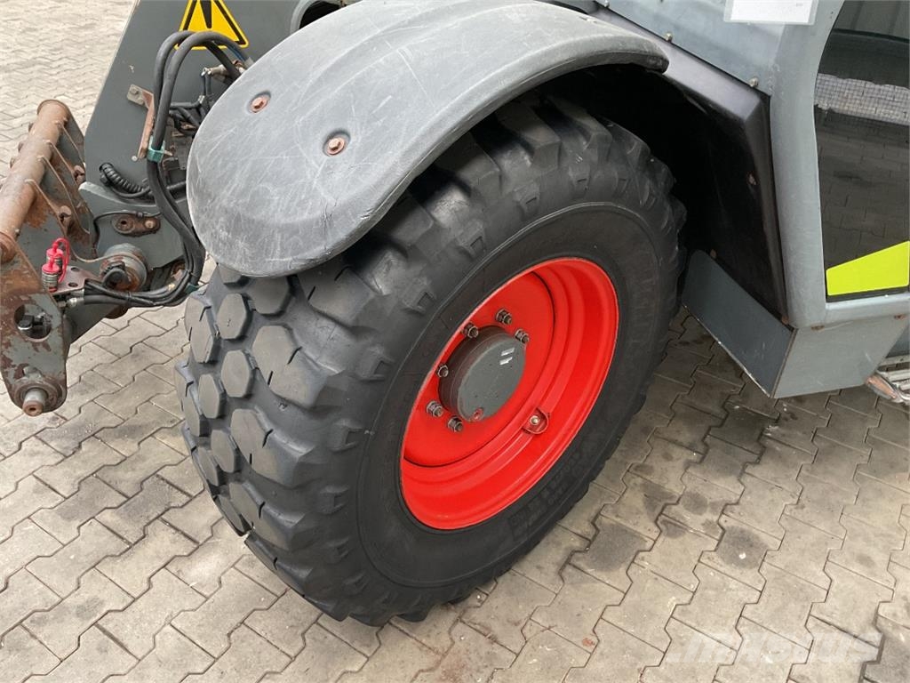 CLAAS Scorpion 6030 Varipower مناولات متداخلة