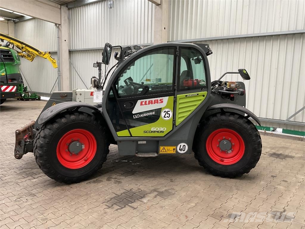 CLAAS Scorpion 6030 Varipower مناولات متداخلة