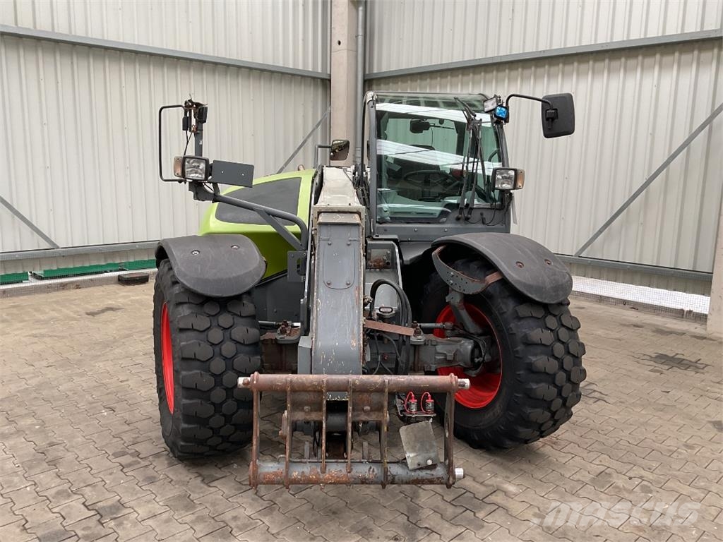 CLAAS Scorpion 6030 Varipower مناولات متداخلة