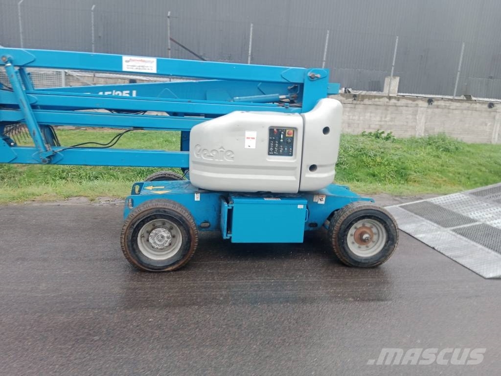 Genie Z 45/25 曲臂高空工作平台