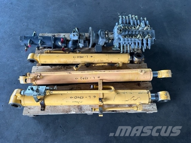 LiuGong CLG 908 D HYDRAULIC PARTS Hidráulicos