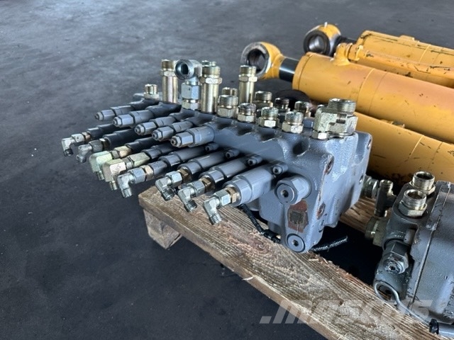 LiuGong CLG 908 D HYDRAULIC PARTS Hidráulicos