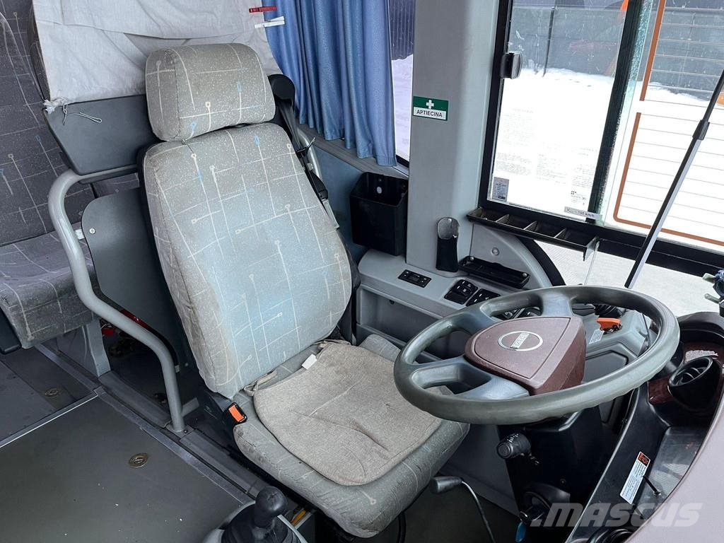 Isuzu Turquoise 36 SEATS / AC Intercitybussen