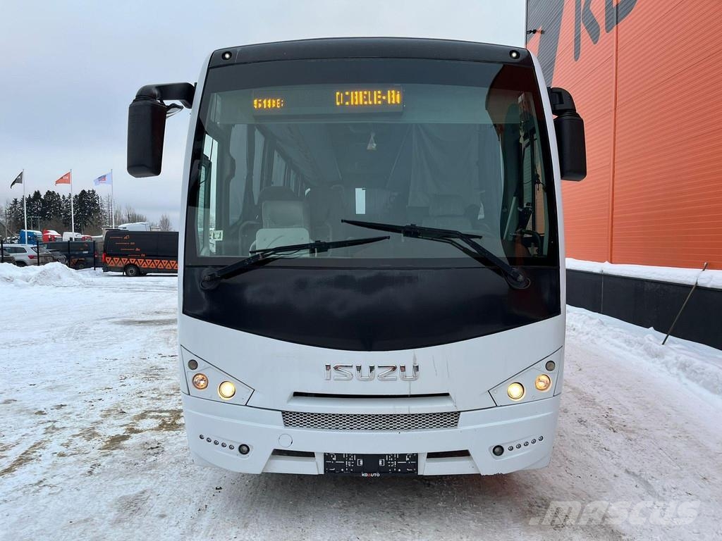 Isuzu Turquoise 36 SEATS / AC Intercitybussen
