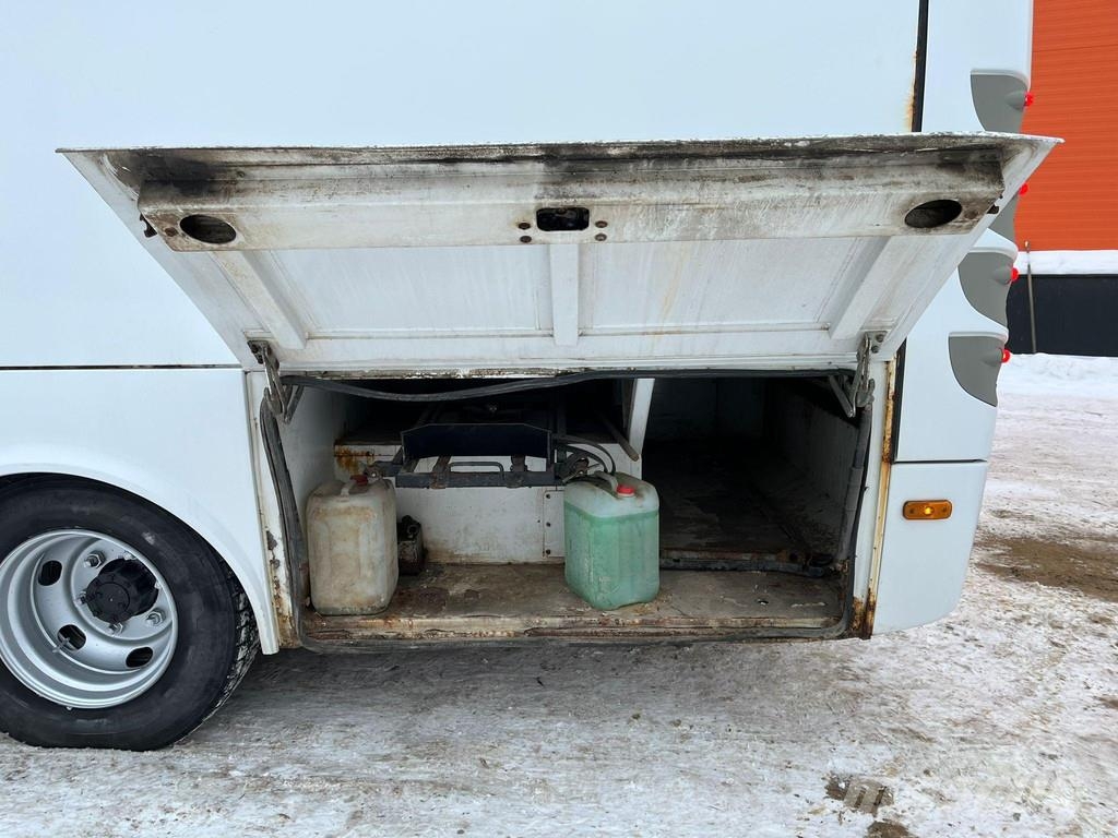 Isuzu Turquoise 36 SEATS / AC Intercitybussen