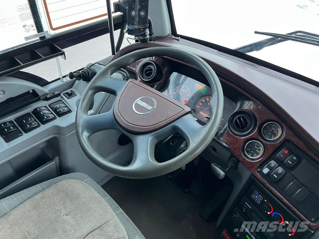 Isuzu Turquoise 36 SEATS / AC Intercitybussen