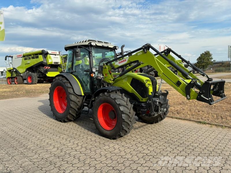 CLAAS AXOS 240 Tractoren