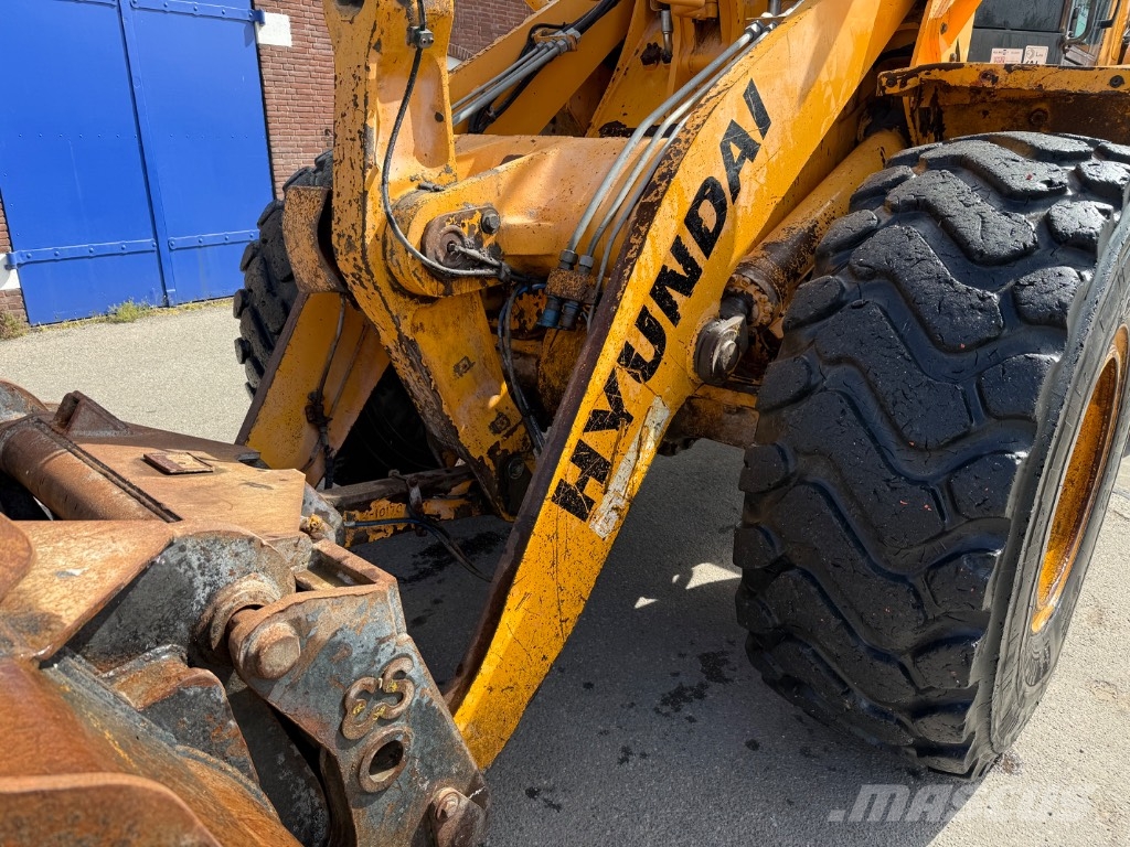 Hyundai HL 955 A Wheel loaders