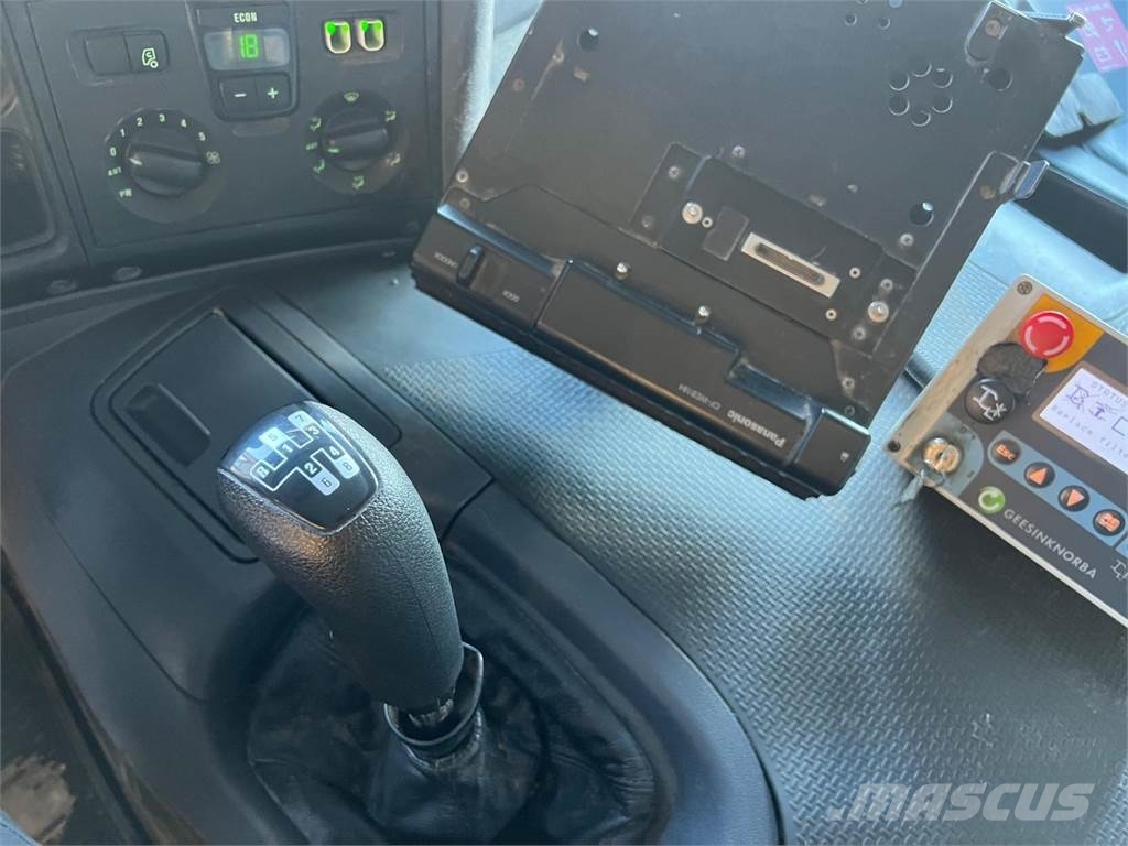 Scania P320 6x2 기타 트럭