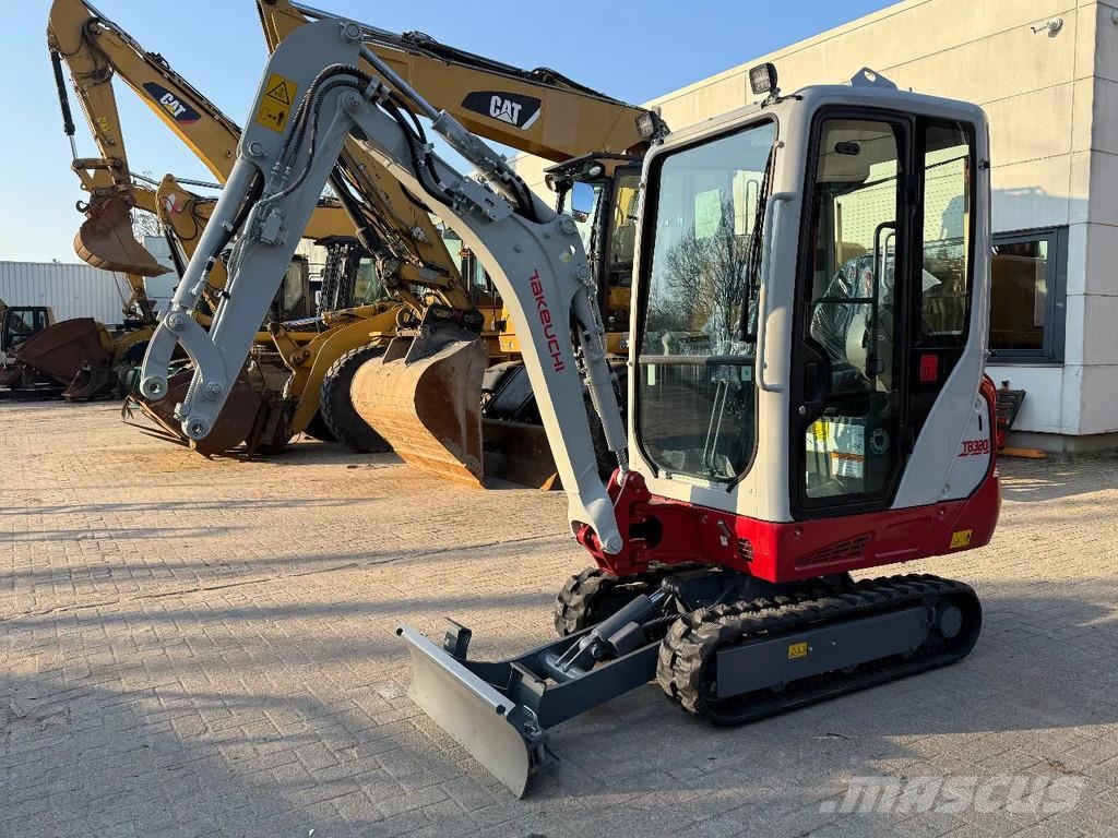 Takeuchi TB320 Mini excavators < 7t (Mini diggers)