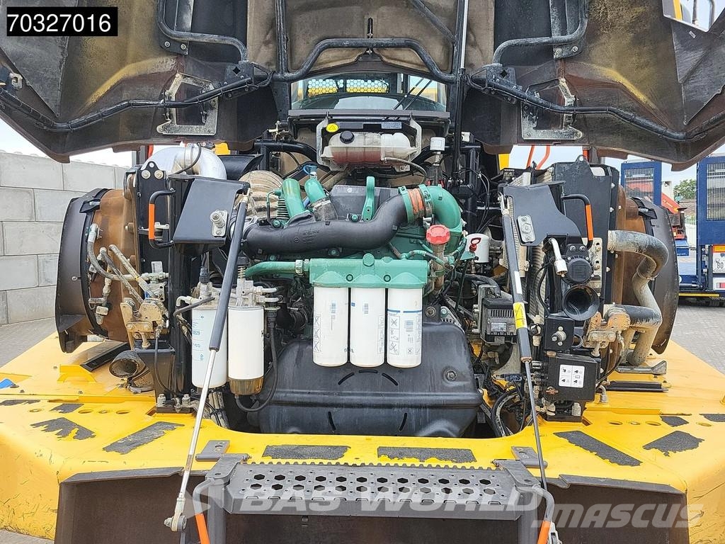 Volvo A60 H Full Service History - CE ساحبات مفصلية