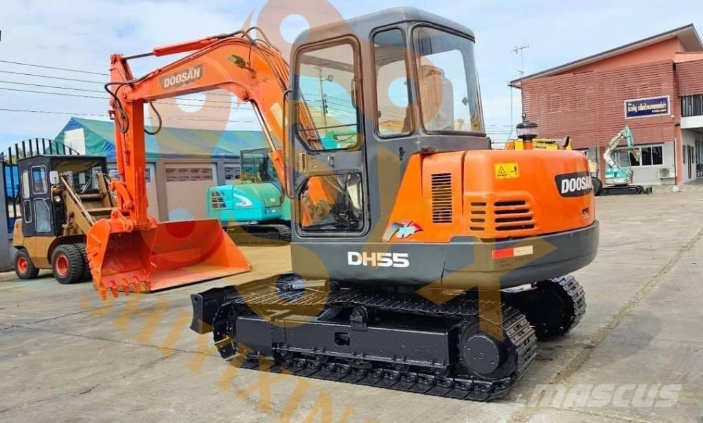 Doosan DH 55 小型挖掘机