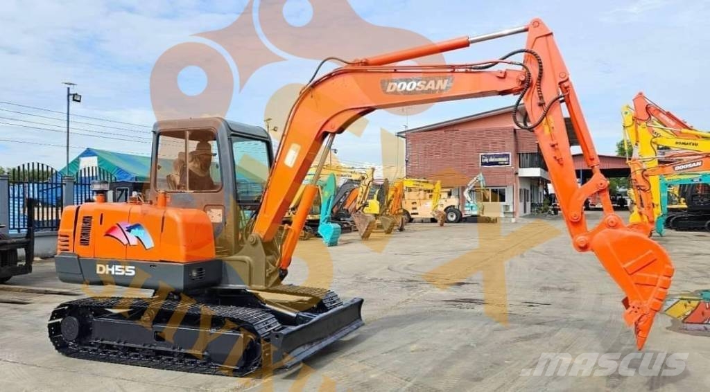 Doosan DH 55 小型挖掘机