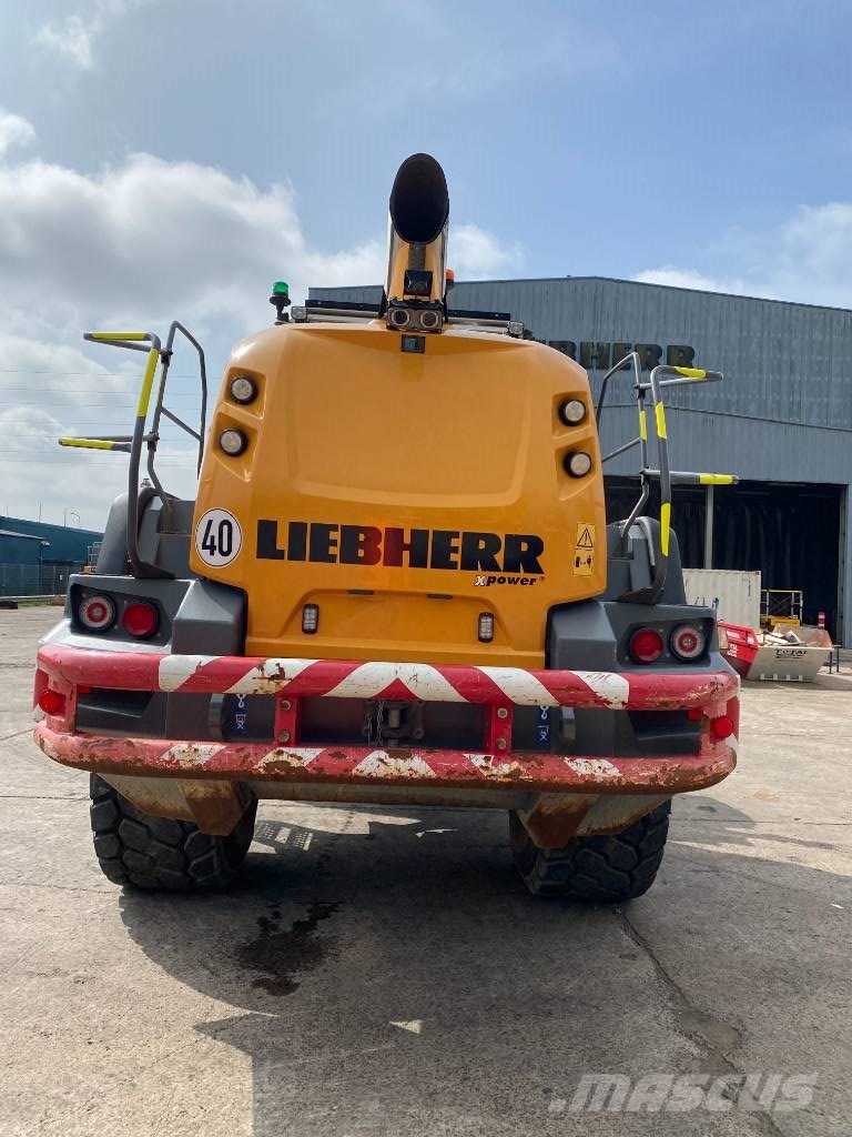 Liebherr L 566 Tekerlekli yükleyiciler