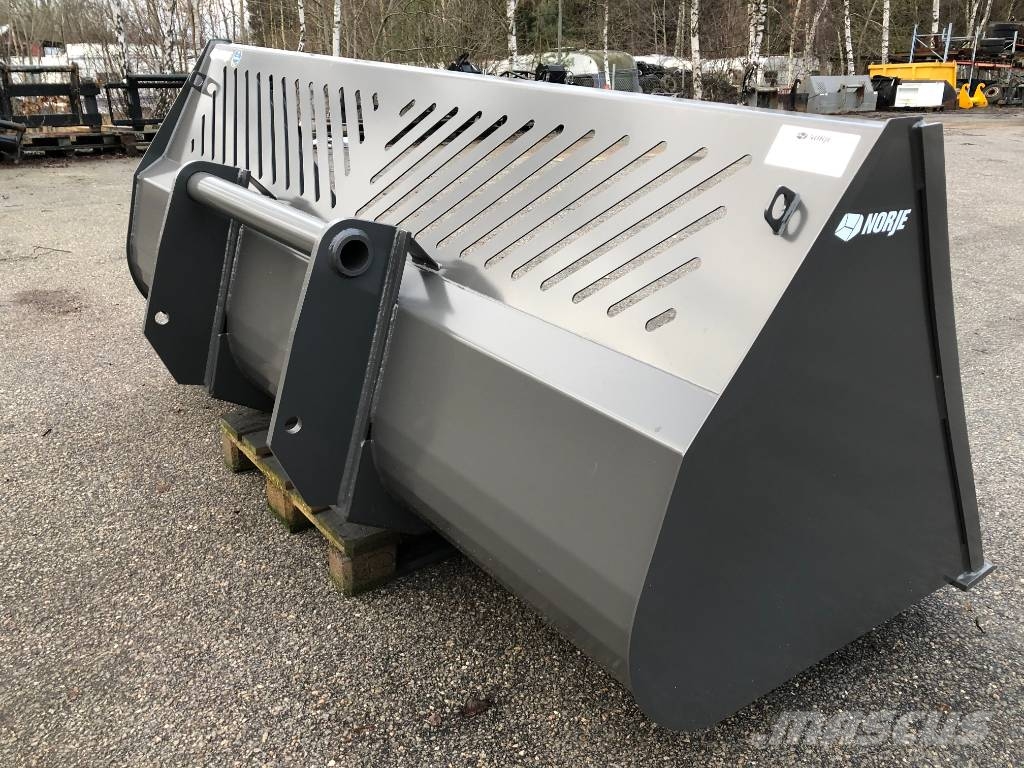 Norje Universalskopa 2500mm med valfritt fäste Cucharones